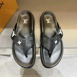 Picture of Louis Vuitton Slippers _SKULVsz38-45mnq0230675